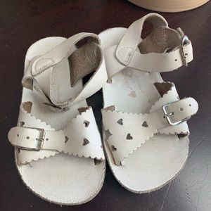 Saltwater Sandals Size 7